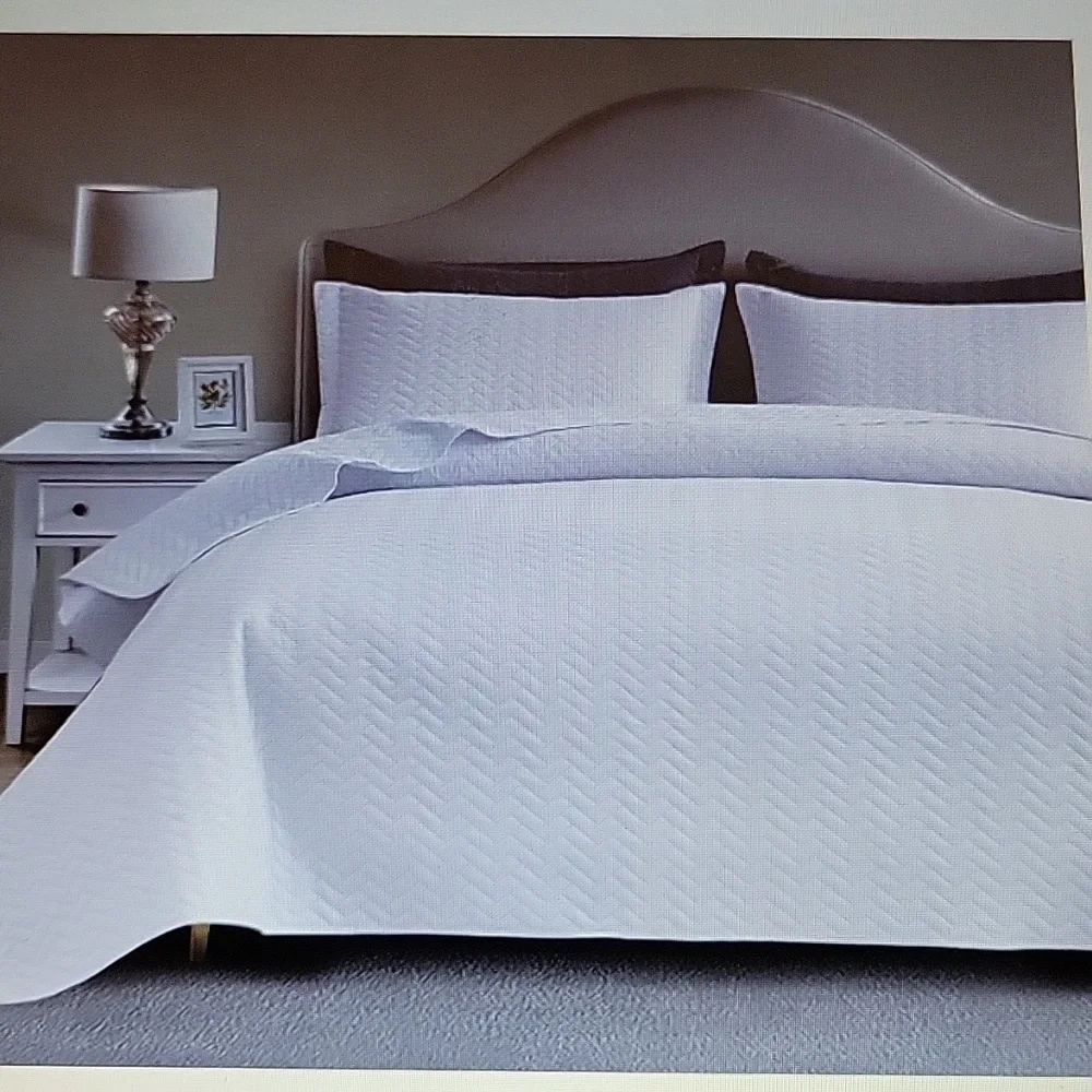 Maple&Stone 3pc chevron white lightweight quilt set King 106
